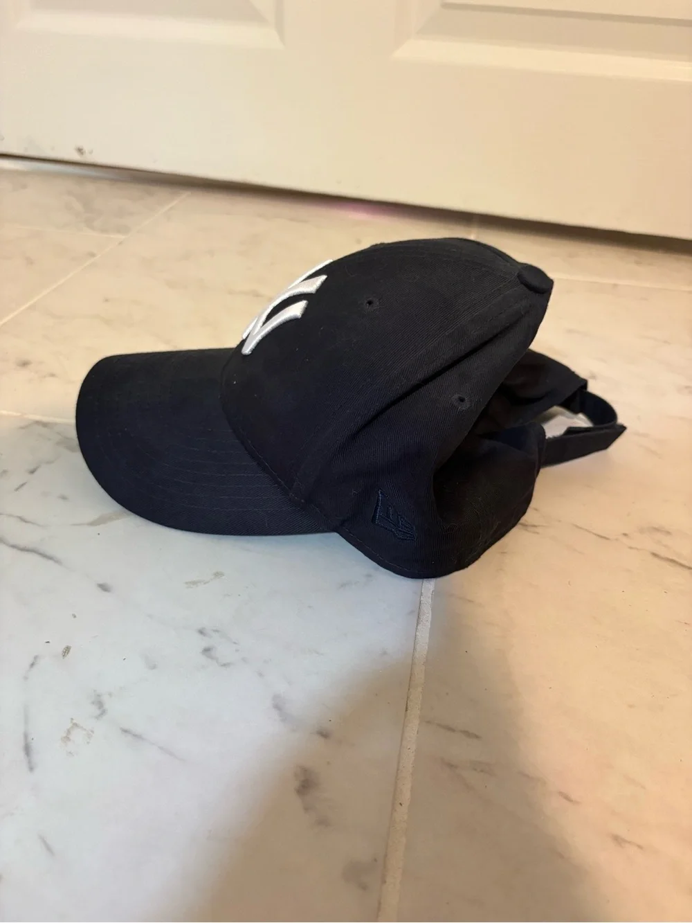 New Era New York Yankees Black Adjustable Cap